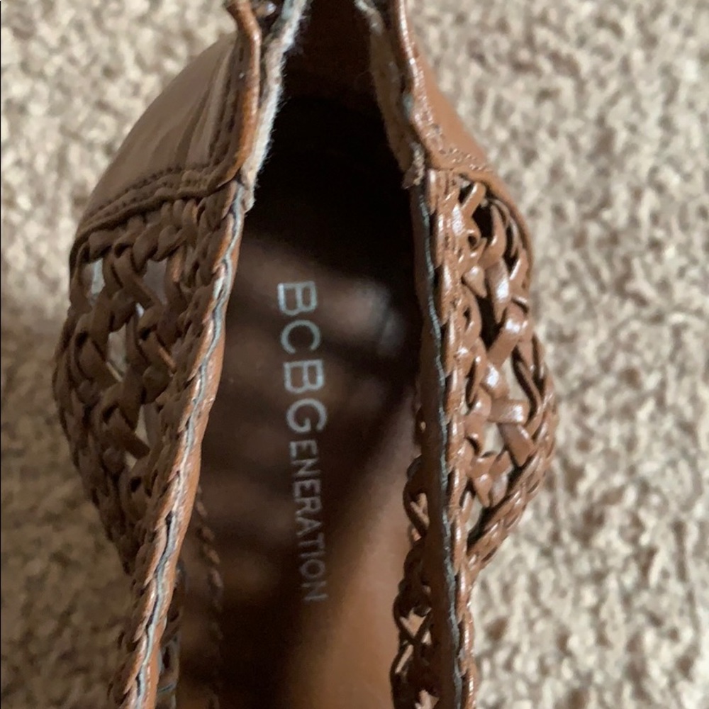 BCBG sandals. BRAND NEW! - Picture 2 of 3